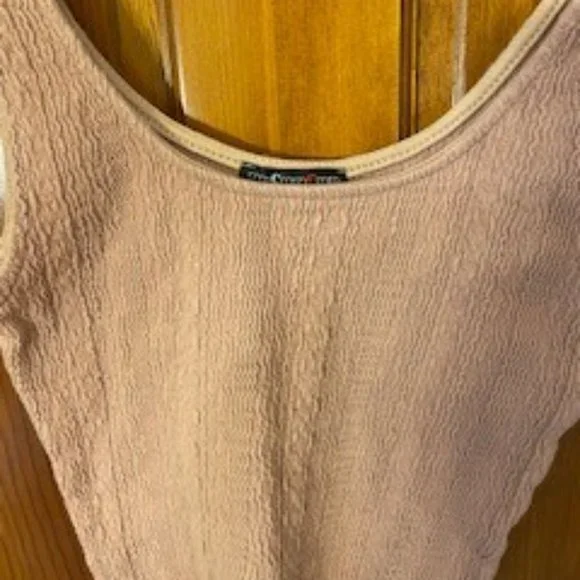 Moa Moa Cropped Tank Top - Picture 2 of 4